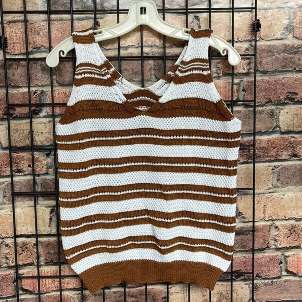 Knit sleeveless brown and white striped top (no brand tag) women’s size medium